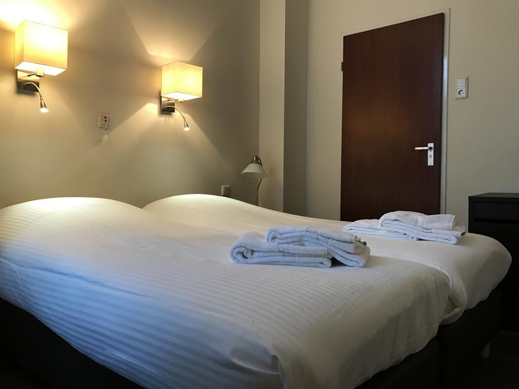 Hotel Carillon Haarlem Bagian luar foto