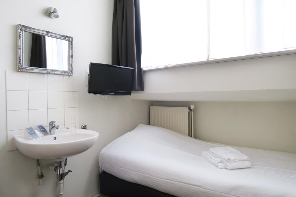 Hotel Carillon Haarlem Bagian luar foto