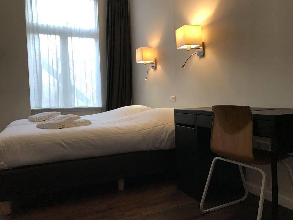 Hotel Carillon Haarlem Bagian luar foto