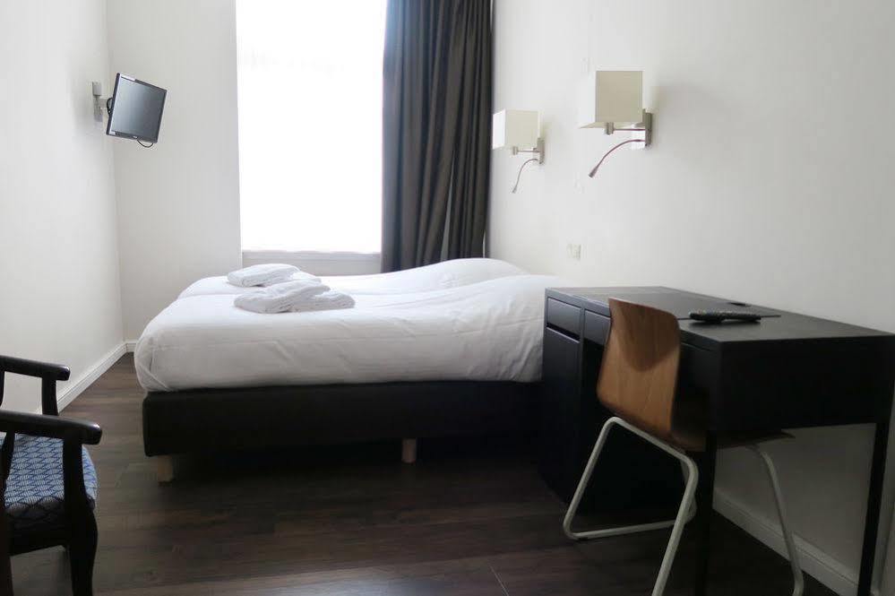 Hotel Carillon Haarlem Bagian luar foto